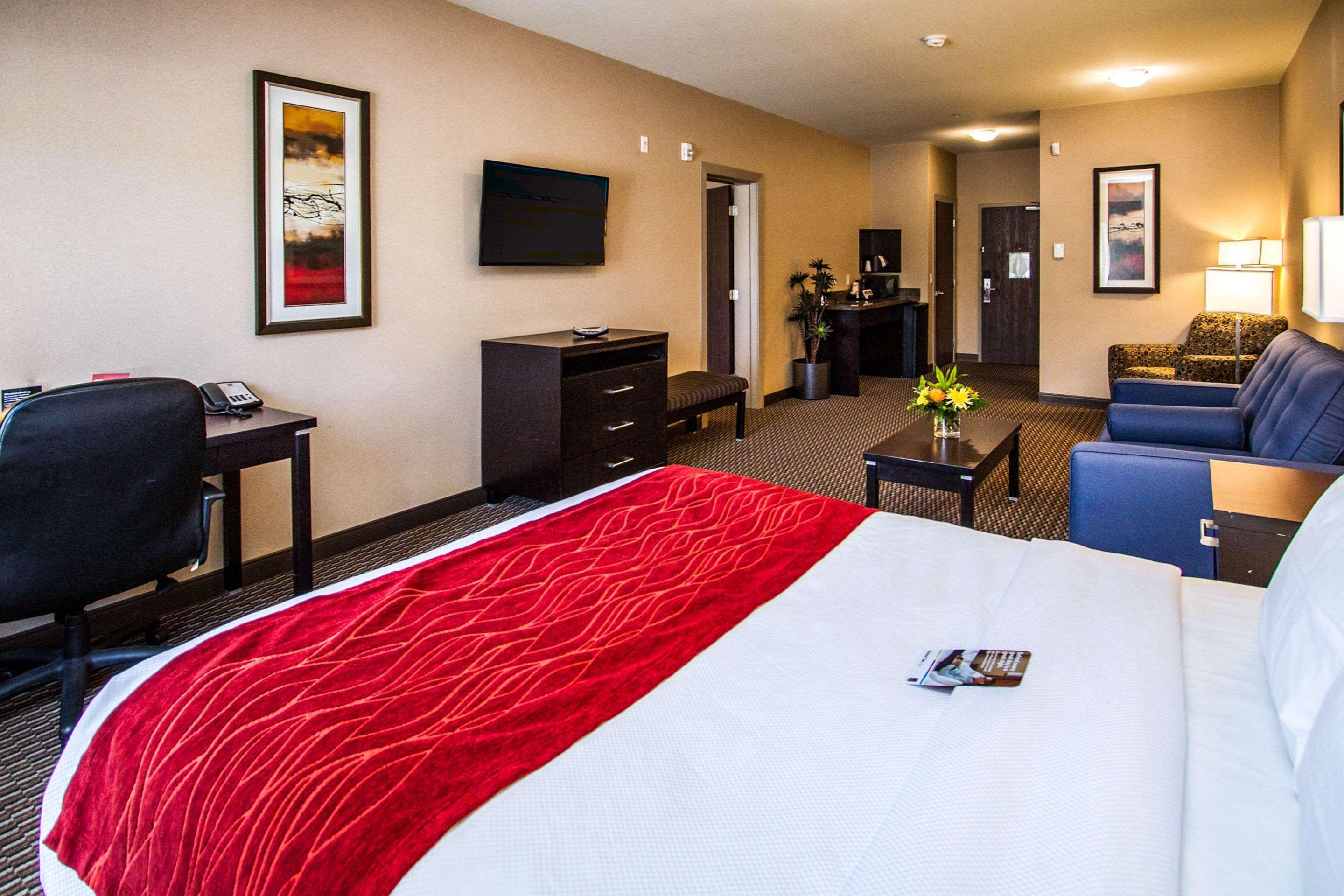Comfort Suites Kelowna Dış mekan fotoğraf