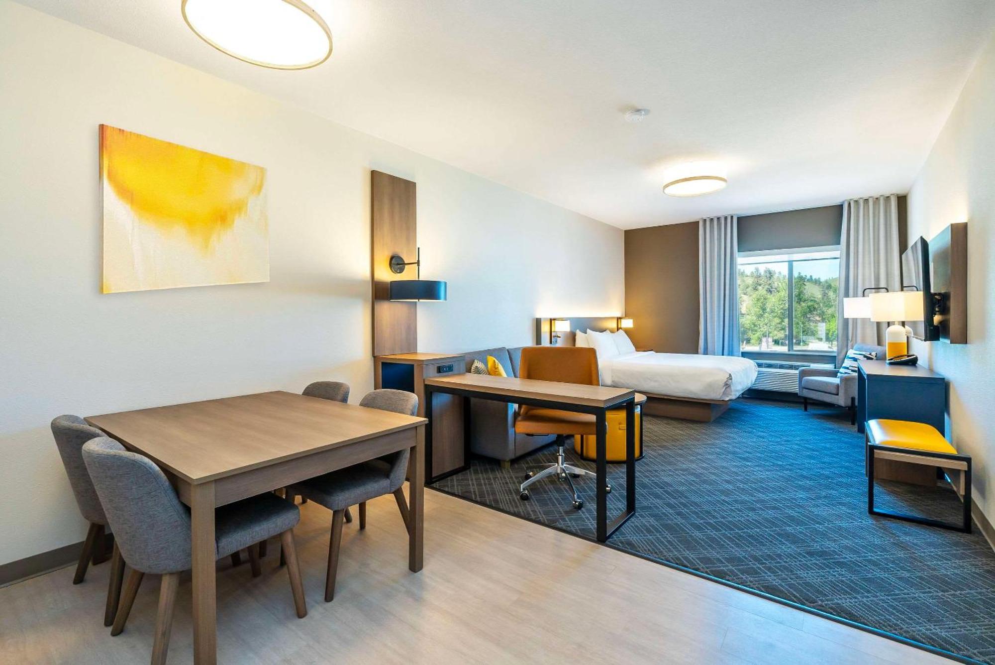 Comfort Suites Kelowna Dış mekan fotoğraf
