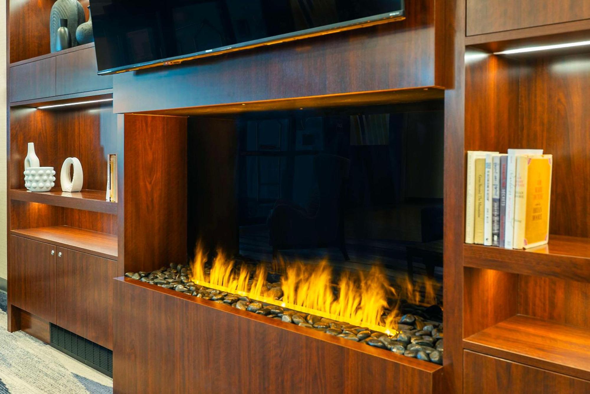 Comfort Suites Kelowna Dış mekan fotoğraf