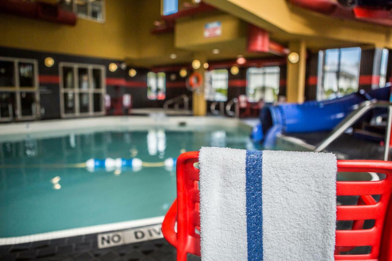 Comfort Suites Kelowna Dış mekan fotoğraf